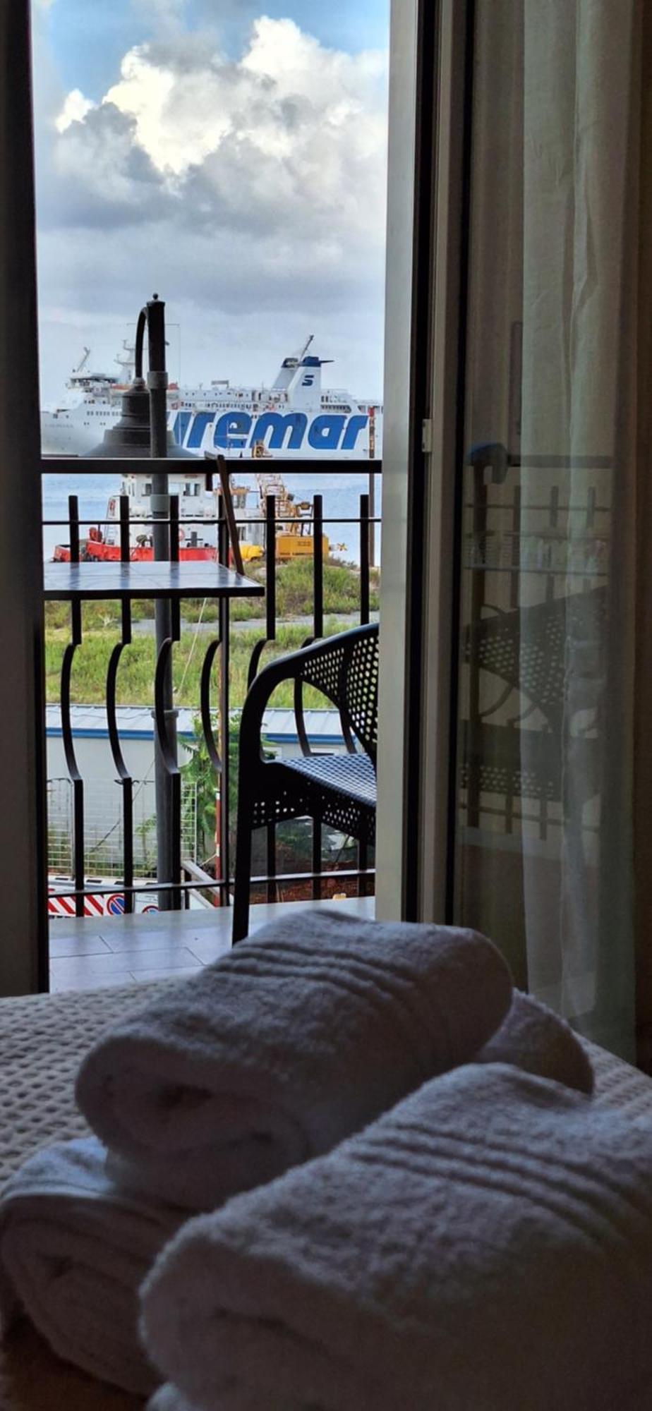 Laranda Rooms Milazzo Chambre photo